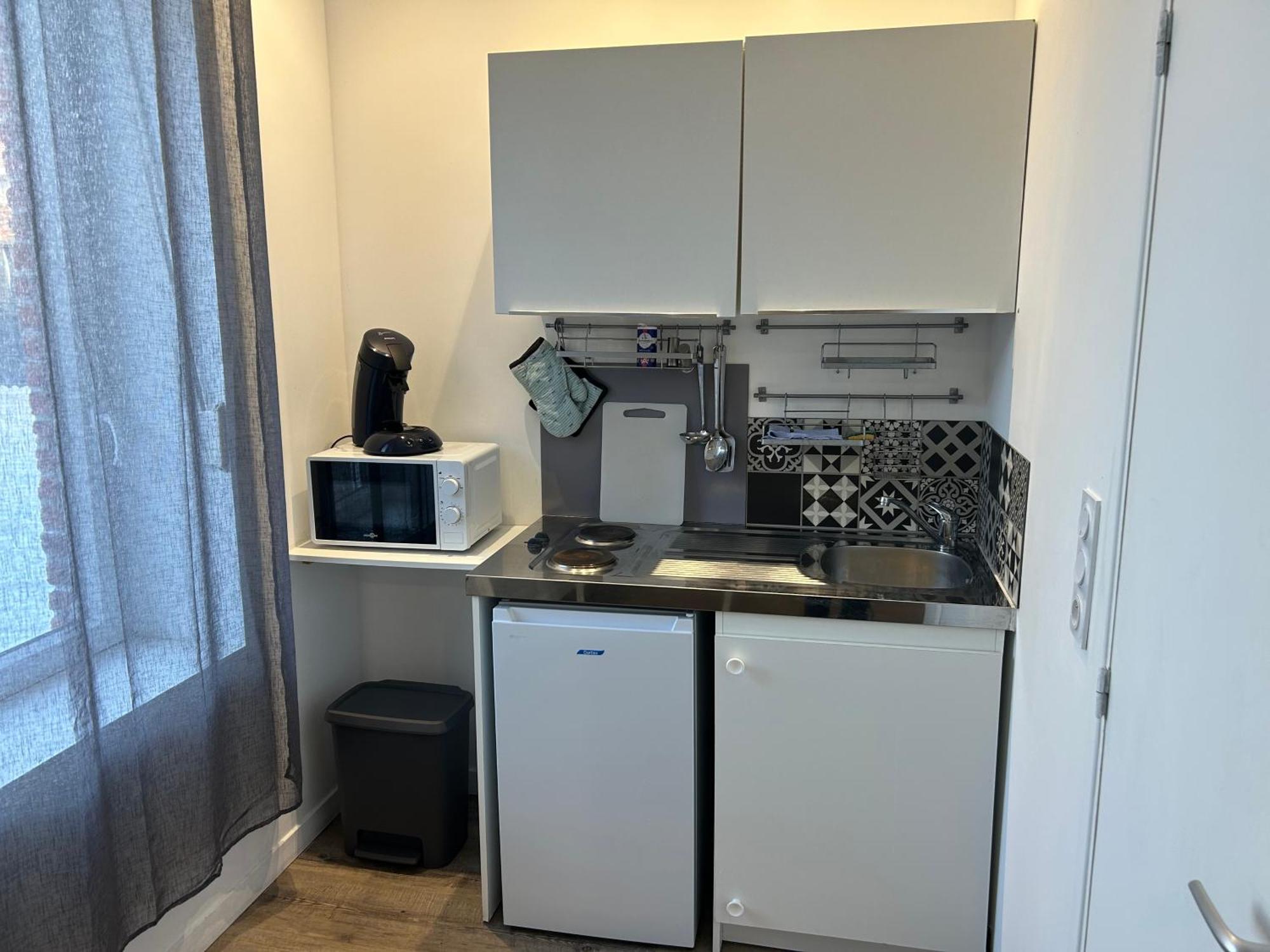 Superbe Studio Meuble Avec Parking モブージュ エクステリア 写真
