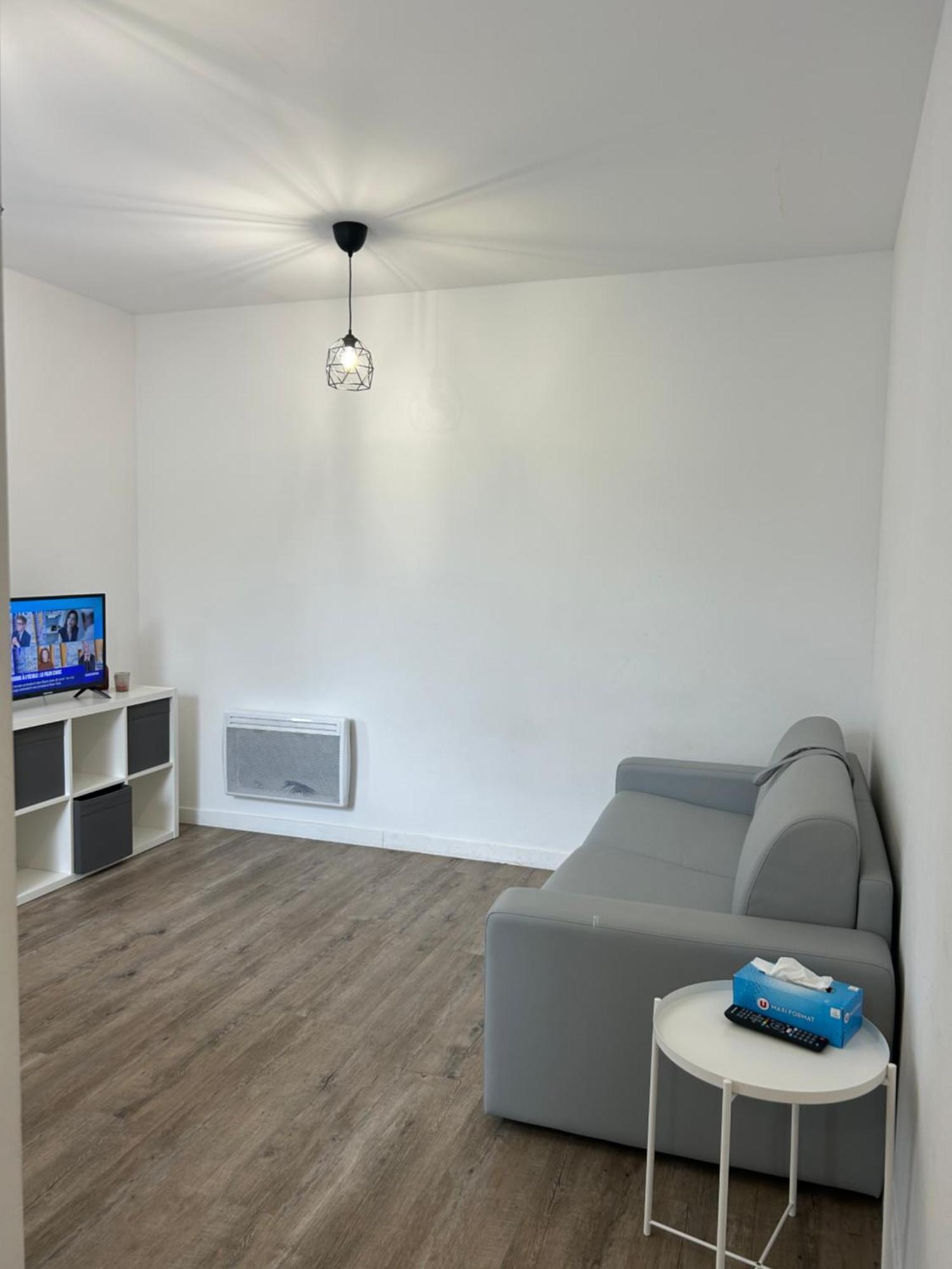 Superbe Studio Meuble Avec Parking モブージュ エクステリア 写真